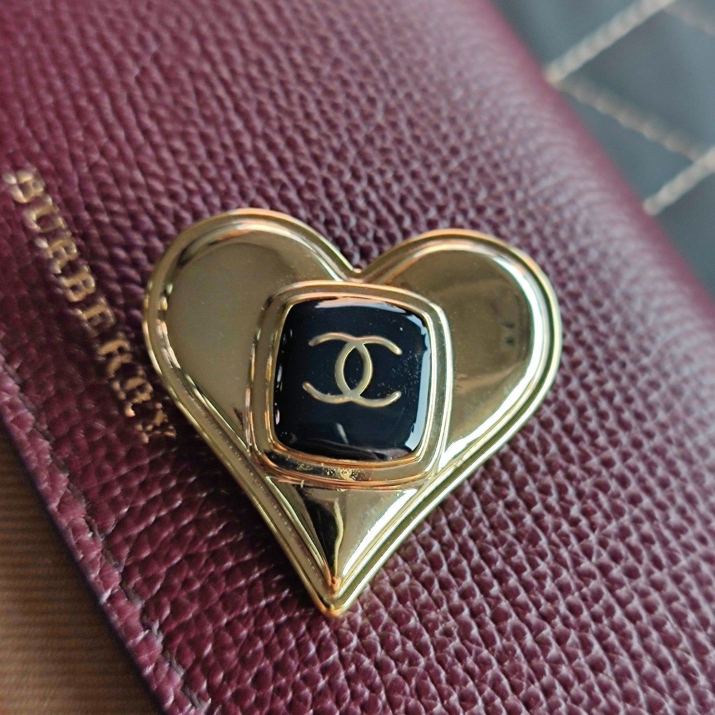 Temperament Heart-shaped Brooch mysite