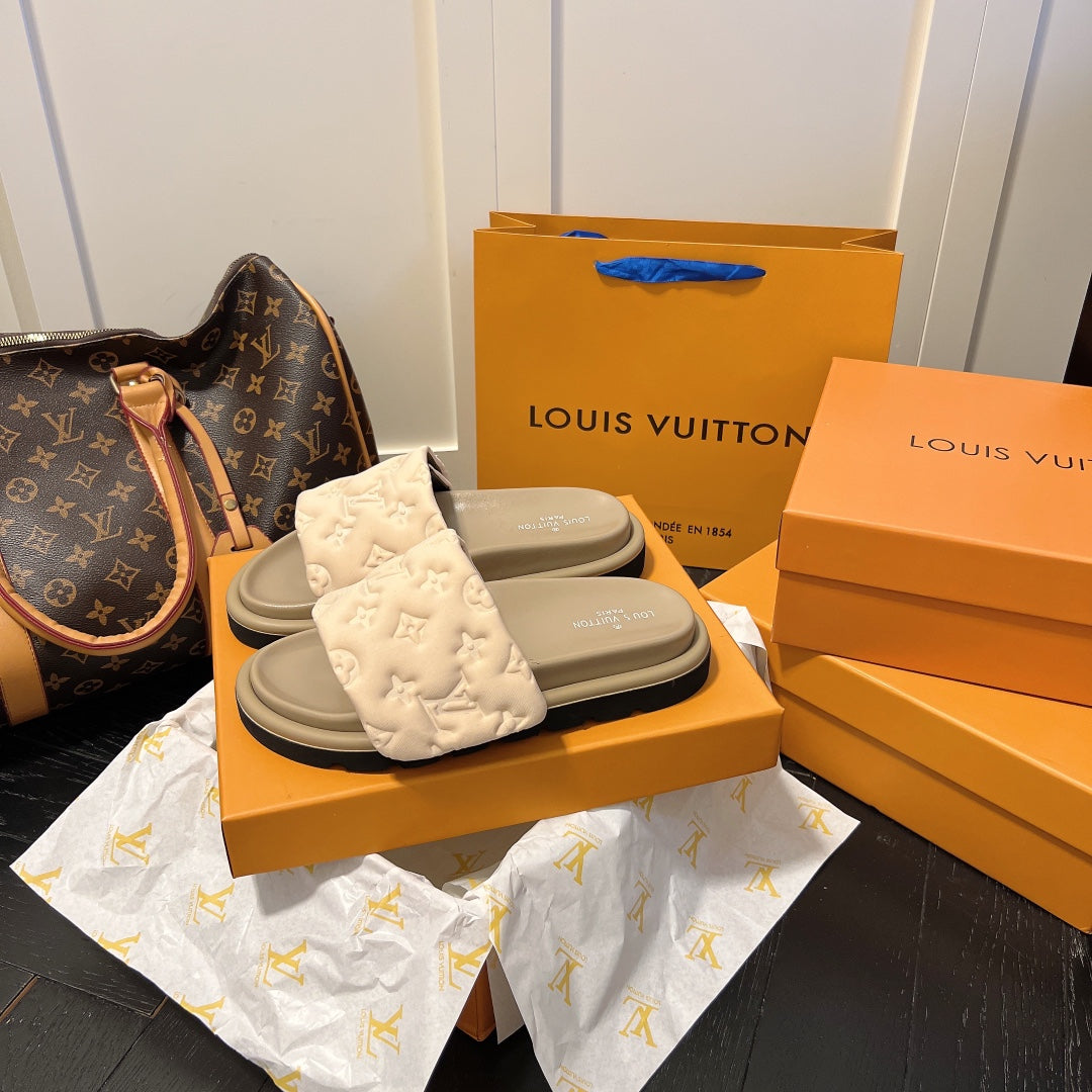 Couple Embossed Velcro Sandals mysite