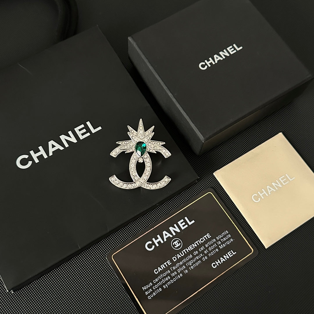 Emerald Rhinestone Brooch mysite