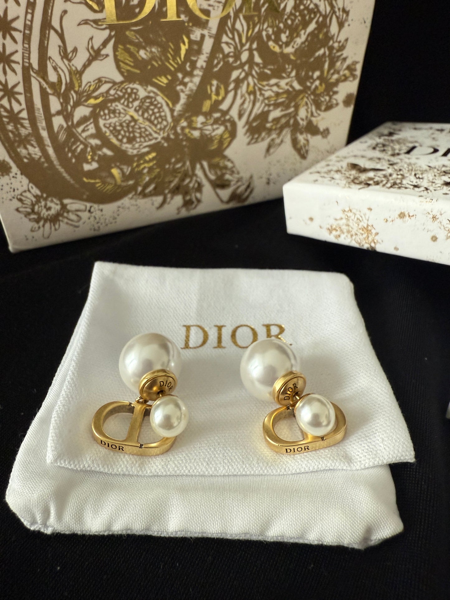 CD logo pearl stud earrings mysite