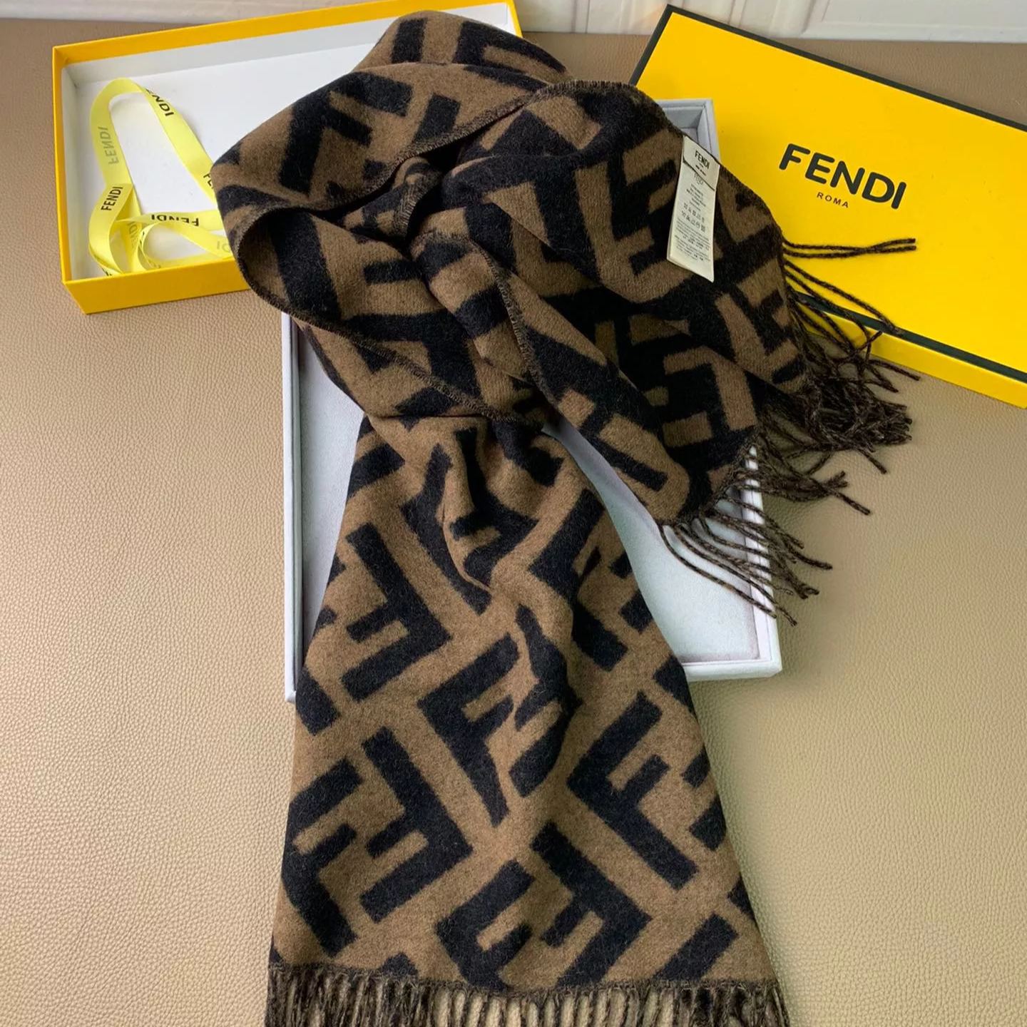 2-Color Classic FF Tassel Scarf mysite