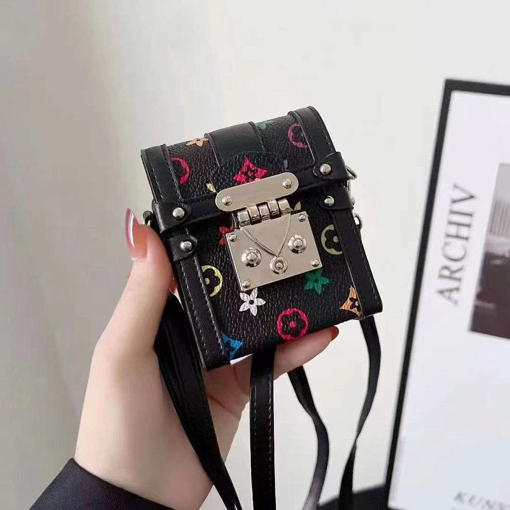 Hot Retro Leather Phone Bag mysite