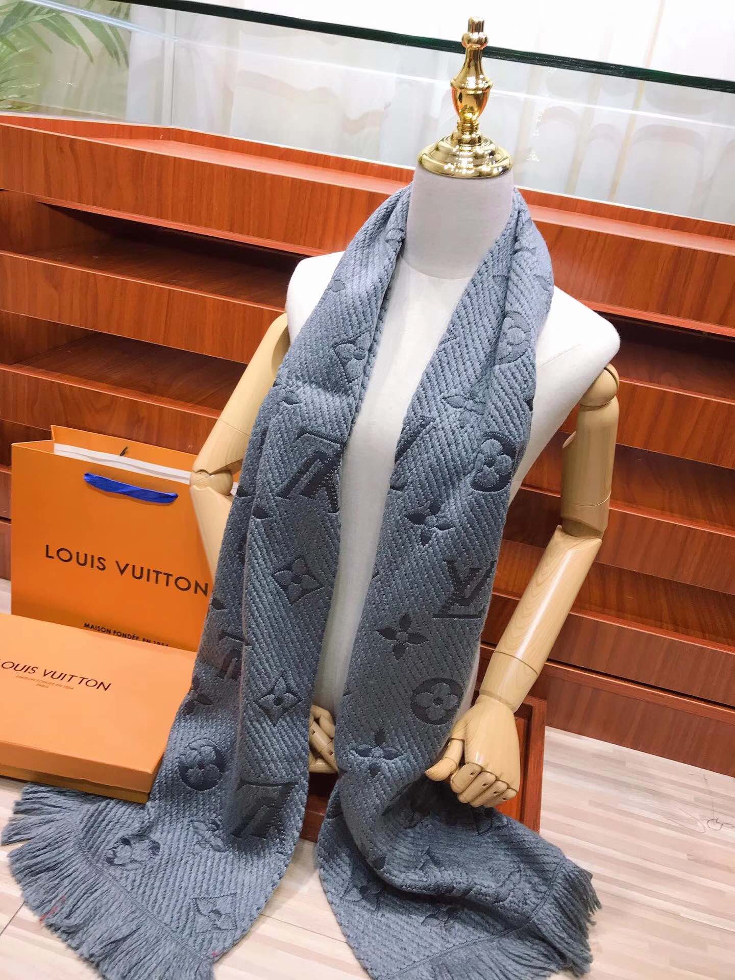 Knitted 100% cashmere scarf mysite