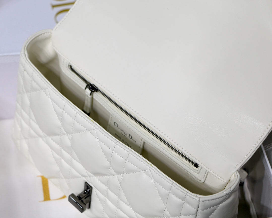 medium caro 25.5 white calfskin black hardware mysite