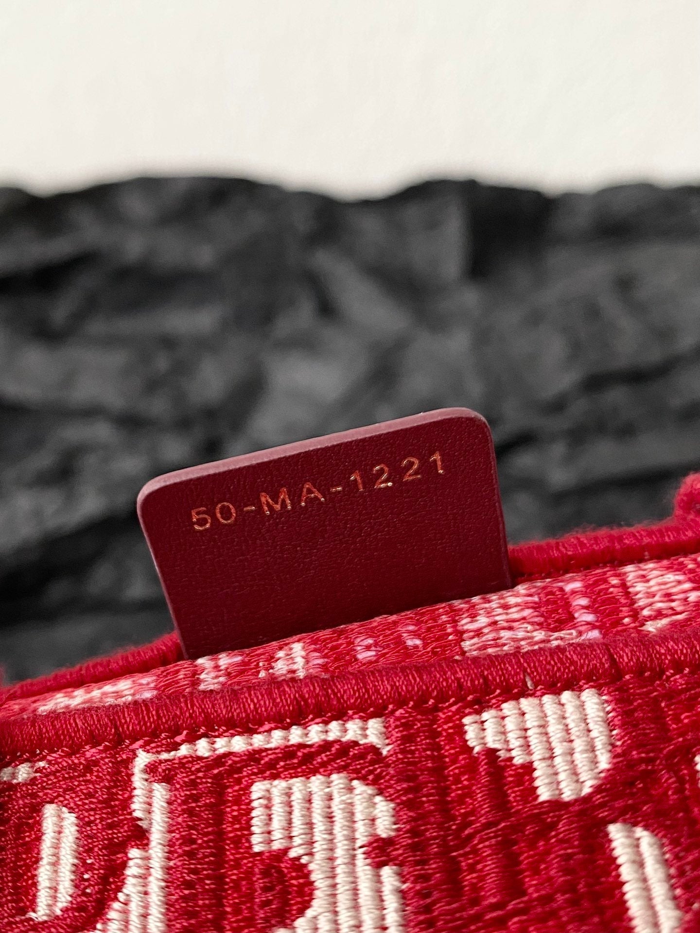 Small CD Book Tote 26.5cm Red Retro Style D Letter Embroidery mysite