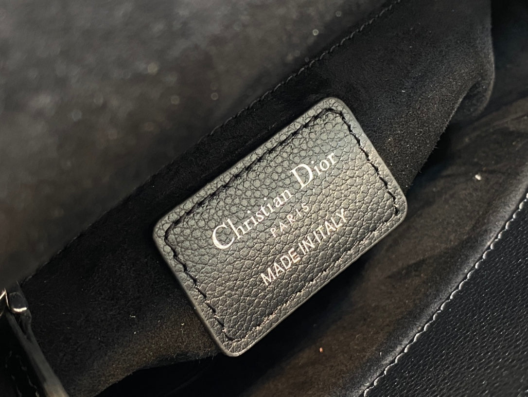 small lady 20 black calfskin shw mysite