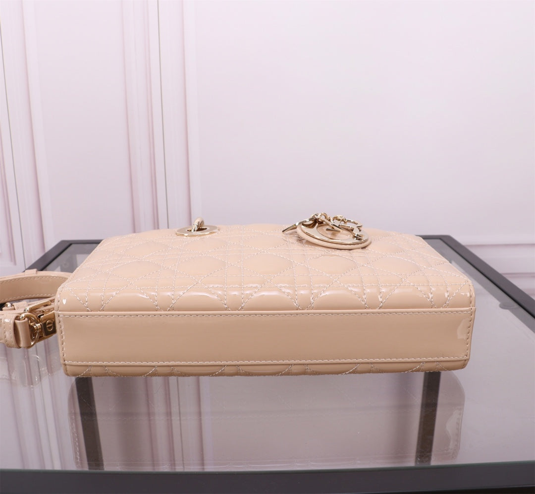 MEDIUM LADY D-JOY 26 BEIGE LAMBSKIN mysite