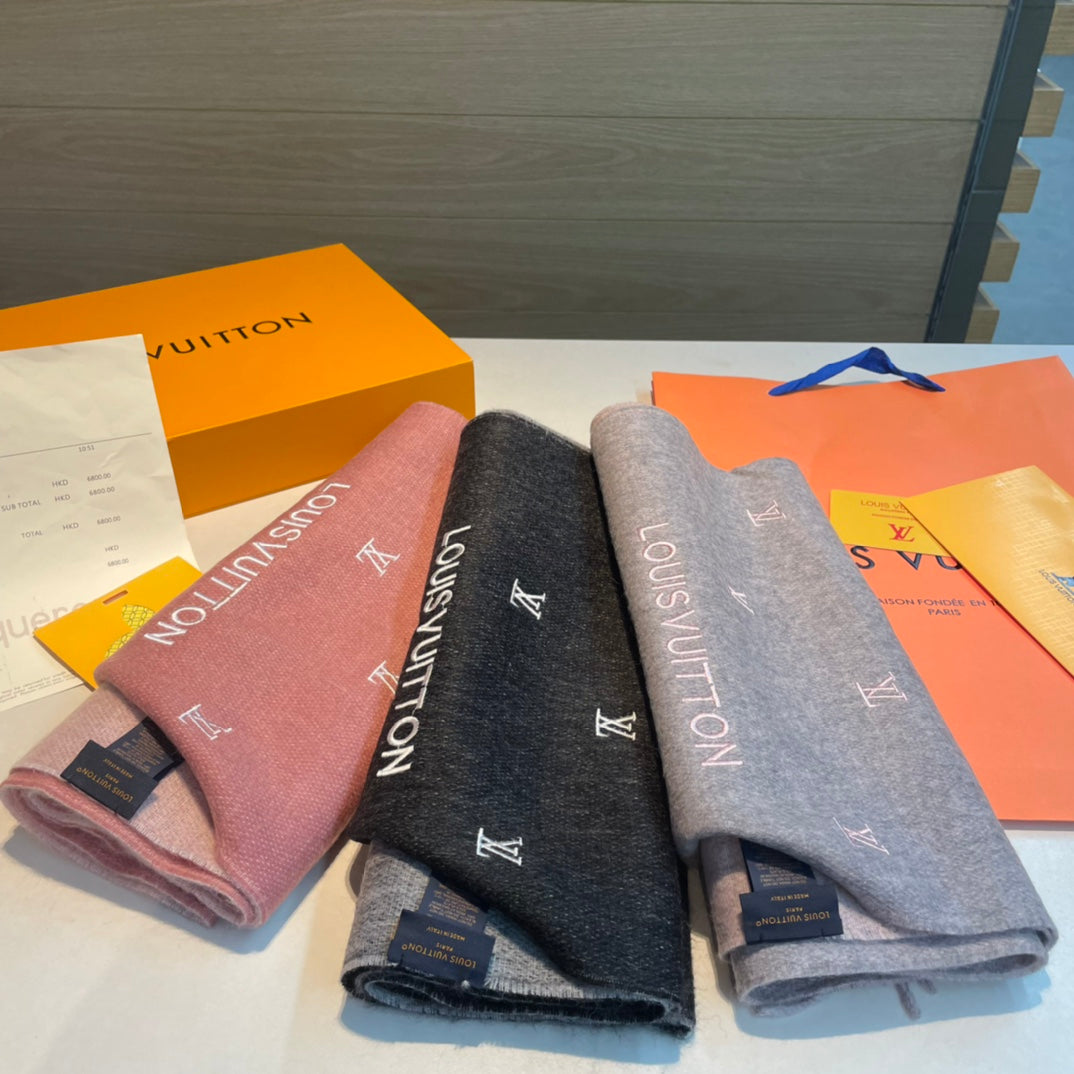 SCARF 190 CM IN HARBOR GRAY CASHMERE WITH PINK LOGO 396327 mysite