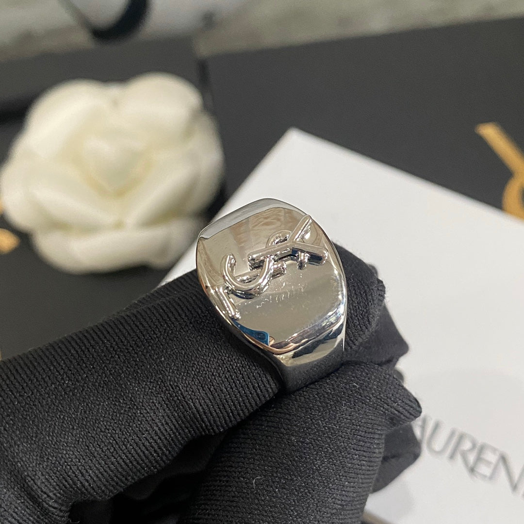 Elegant Letter Logo Closure Ring mysite