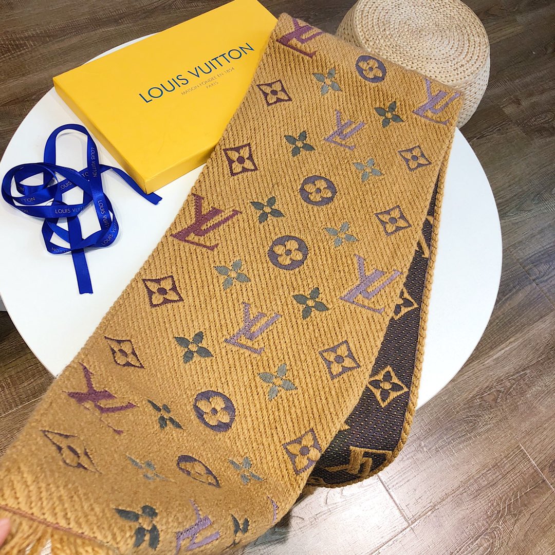 Temperament Monogram Element Scarf mysite