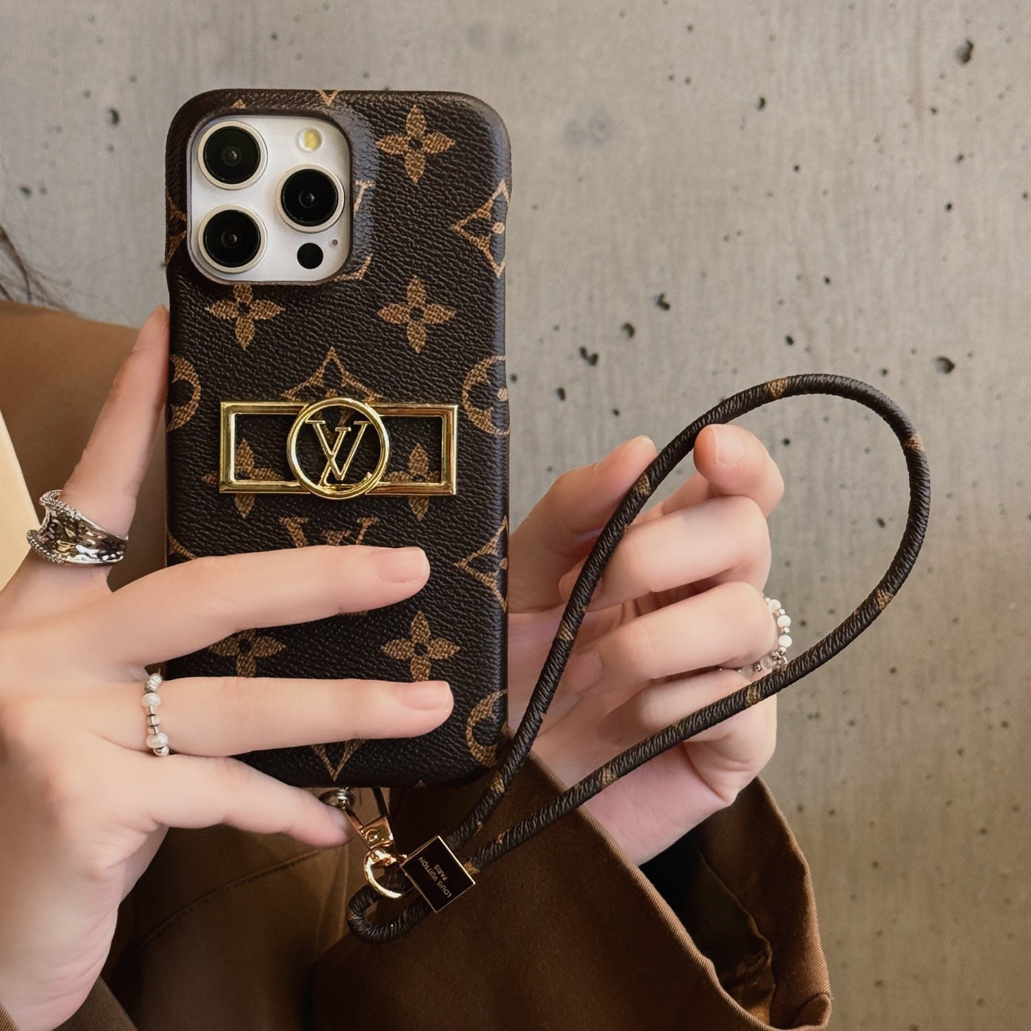 Lou Card Holder Chain iPhone Case mysite