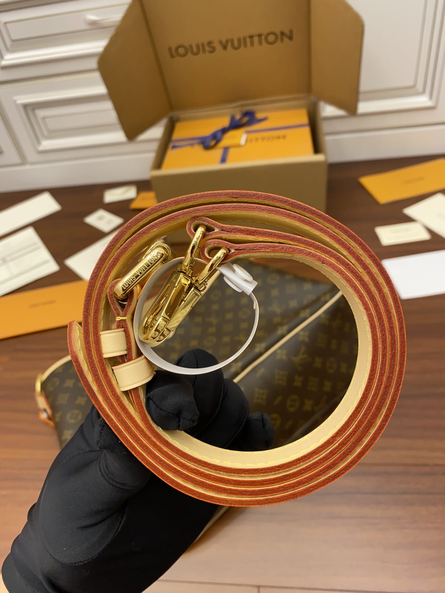 Louis Vuitton Graceful Leather Bag mysite