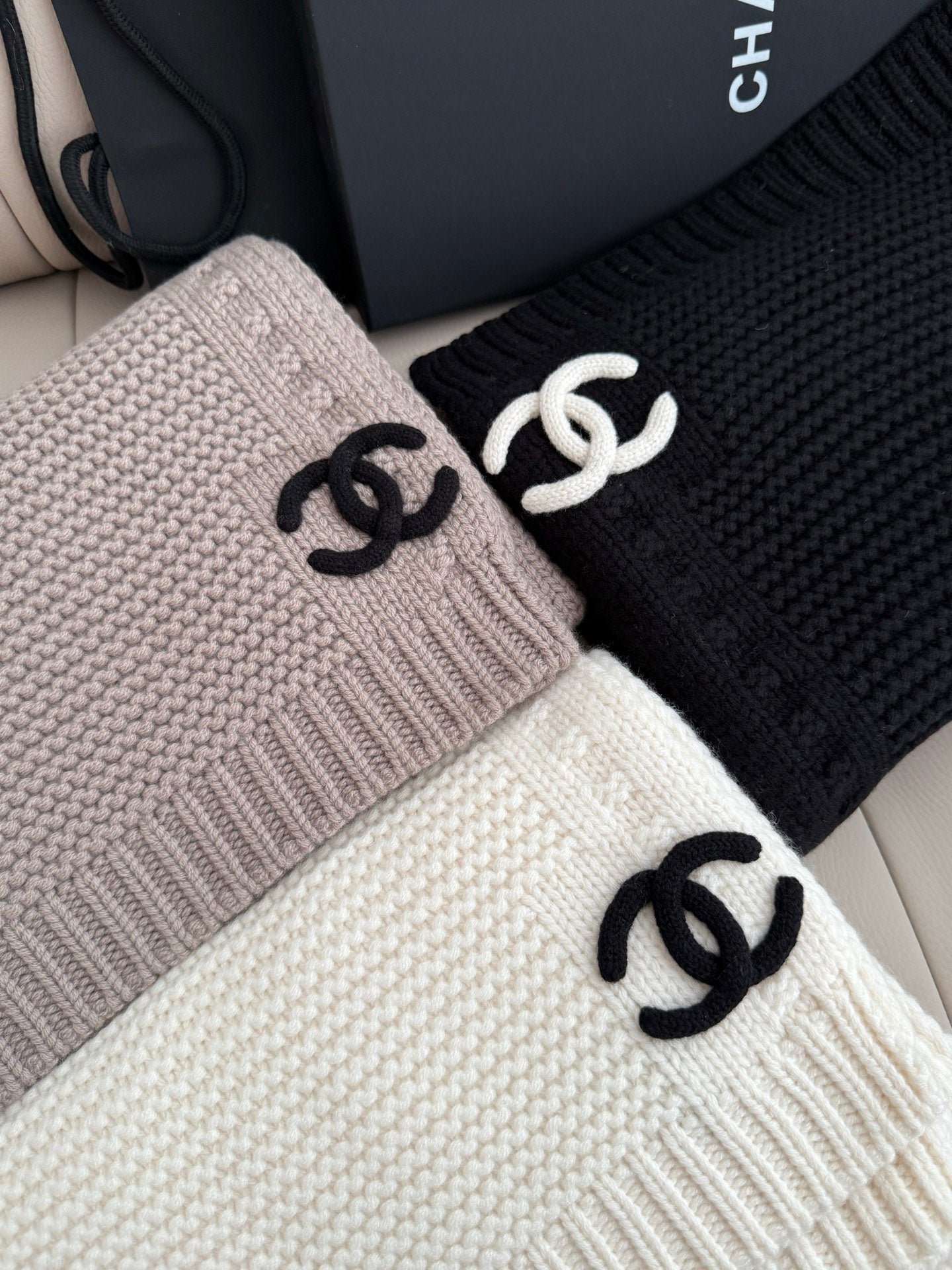 Simple stylish knitted cashmere scarf mysite
