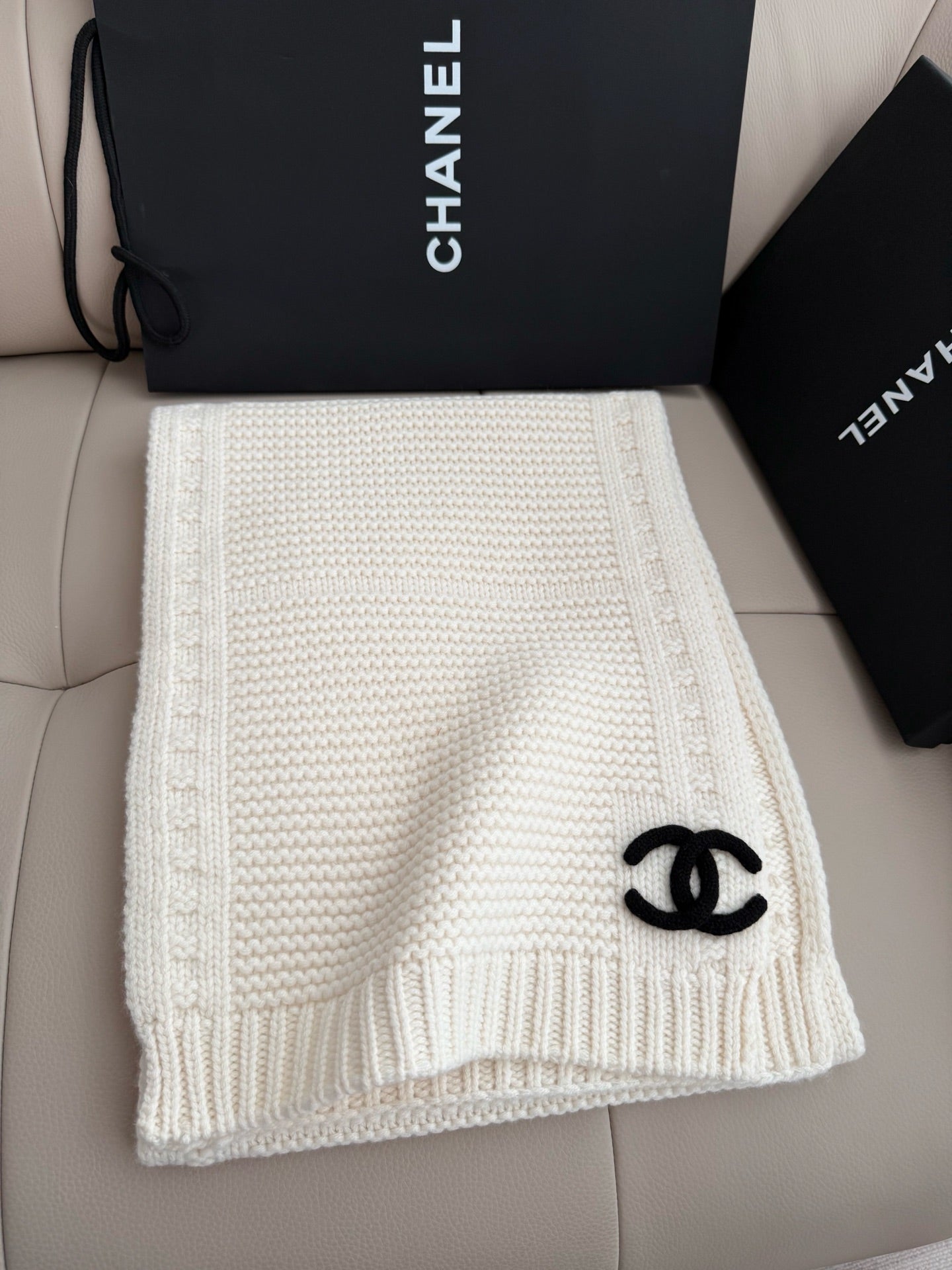 Simple stylish knitted cashmere scarf mysite