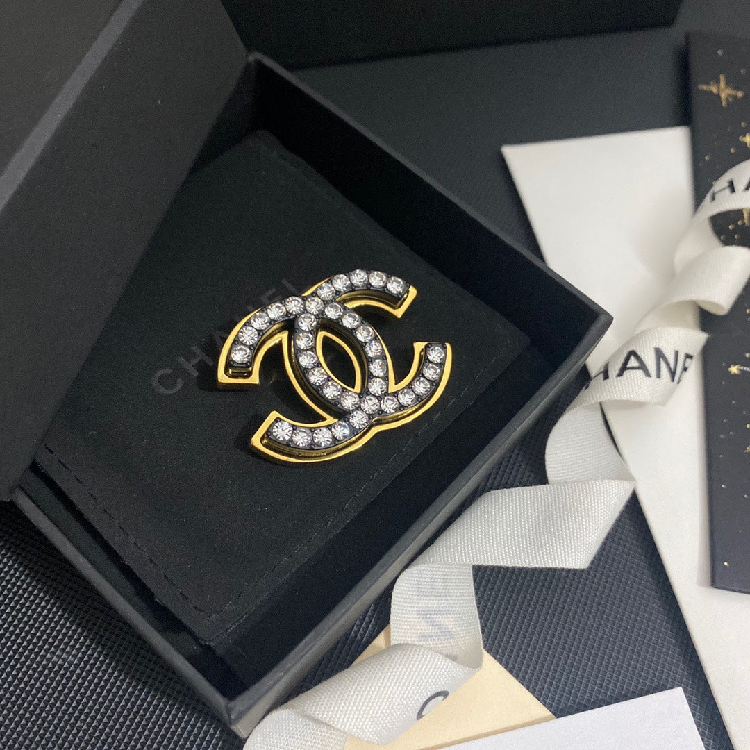 Personality Stacked Colors Diamond Brooch mysite