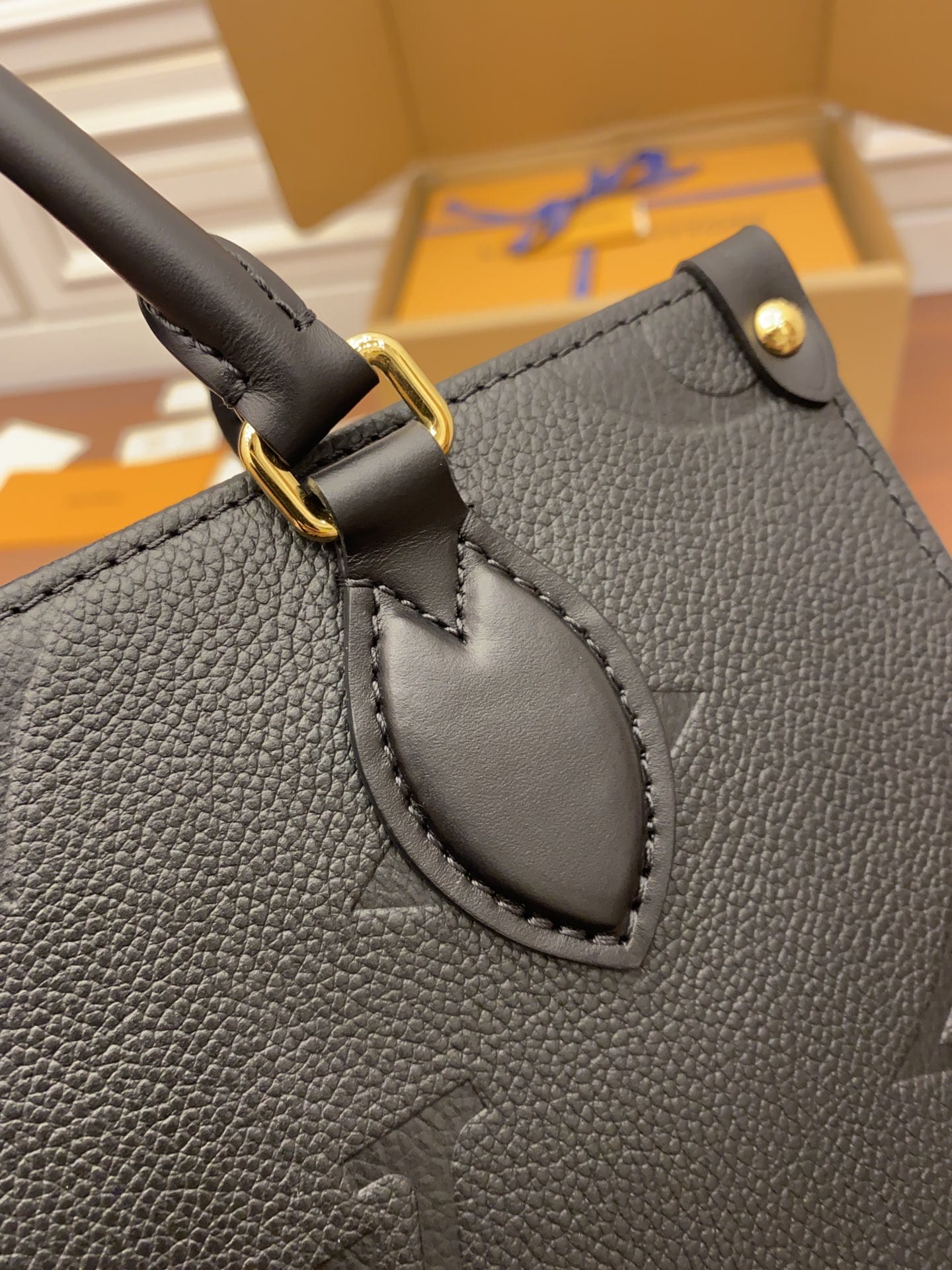 Louis Vuitton LV OnTheGo PM Handbag mysite