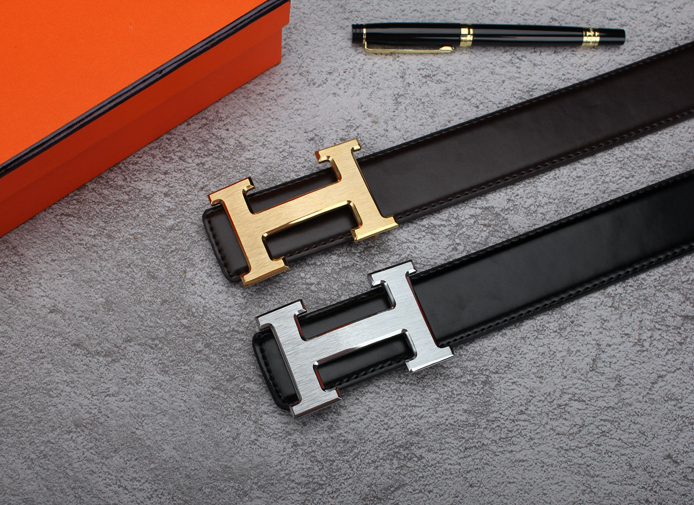 2 Colors Classic Buckle Leather Belt mysite