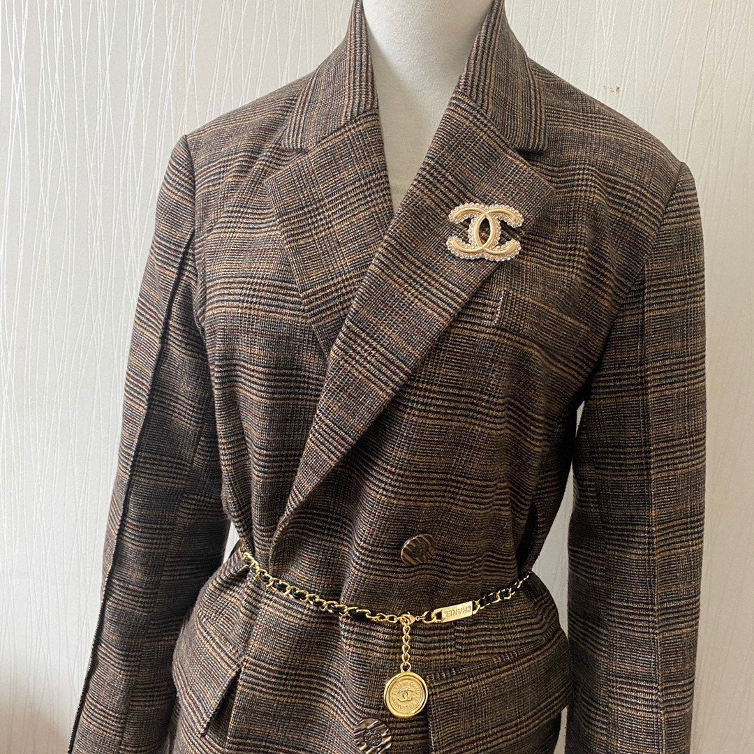 Premium Diamond Edge Gold Brooch mysite