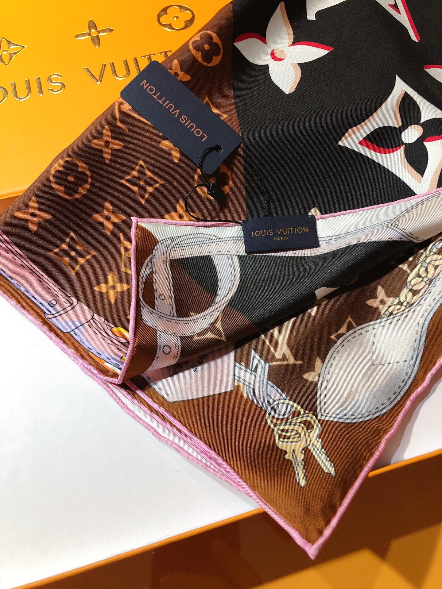 3D Monogram Square Scarf mysite