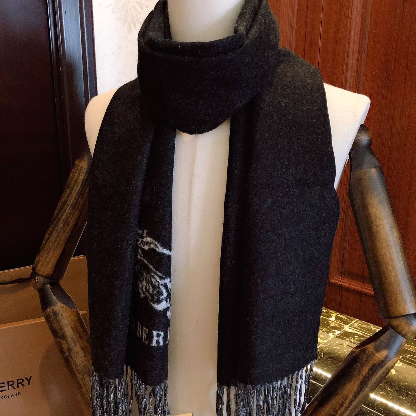 Simple Solid Monogram Fringed Wool Scarf mysite