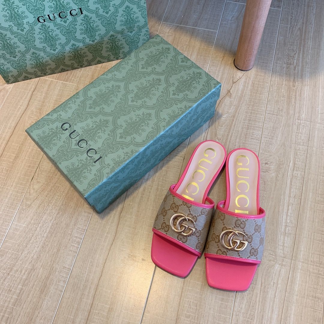 Brown Canvas Embossed Flat Slippers mysite