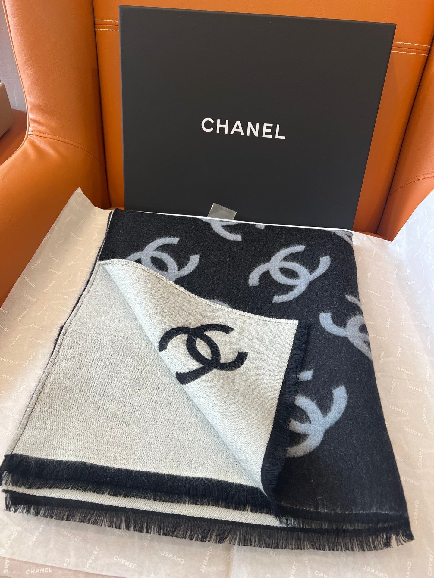 Full embroidered cashmere scarf mysite