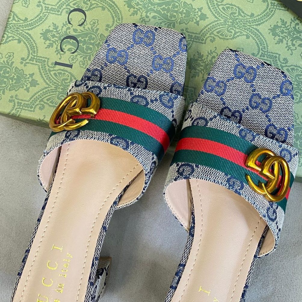 Vintage Embossed Block Heel Sandals mysite