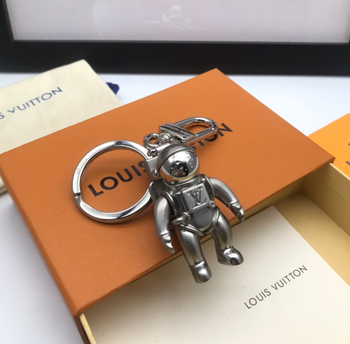 Luxury Astronaut Keychain mysite