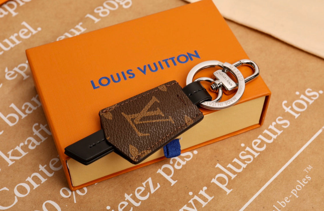 LV Keychain mysite
