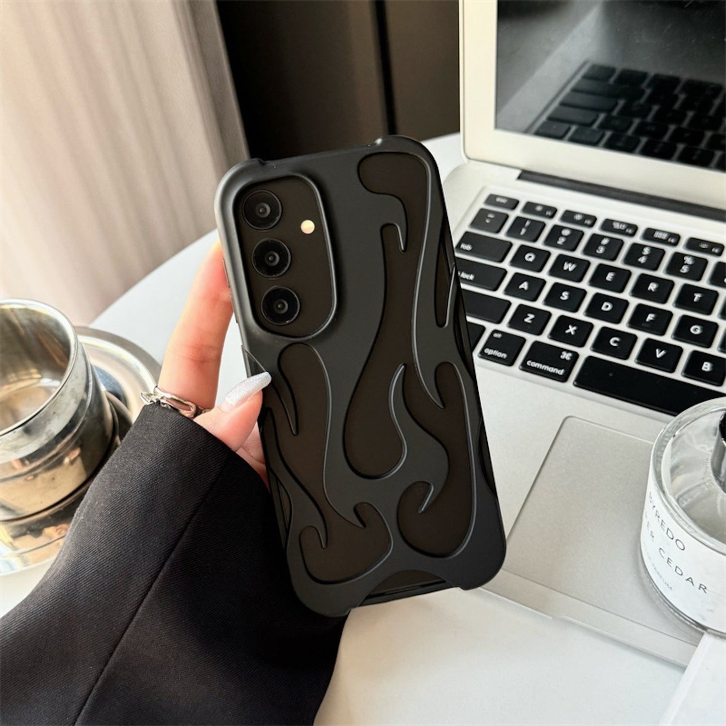 Fire Hollow Case | Samsung