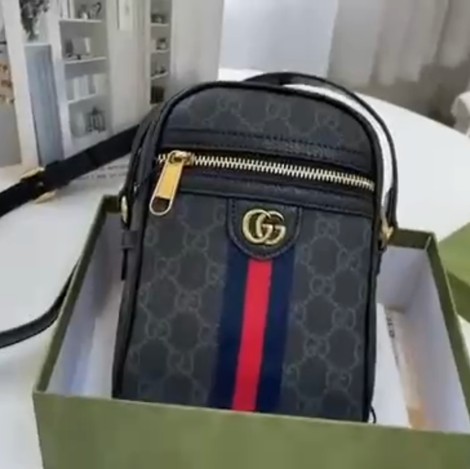 Trendy Coin Phone Bag mysite