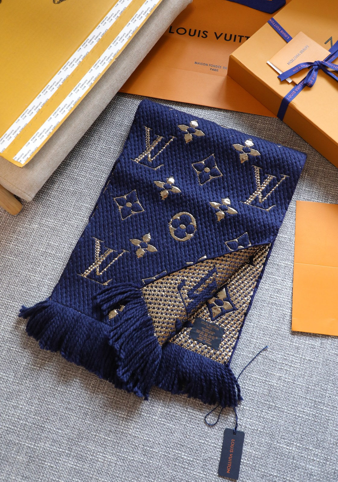 A century-old classic cashmere scarf mysite