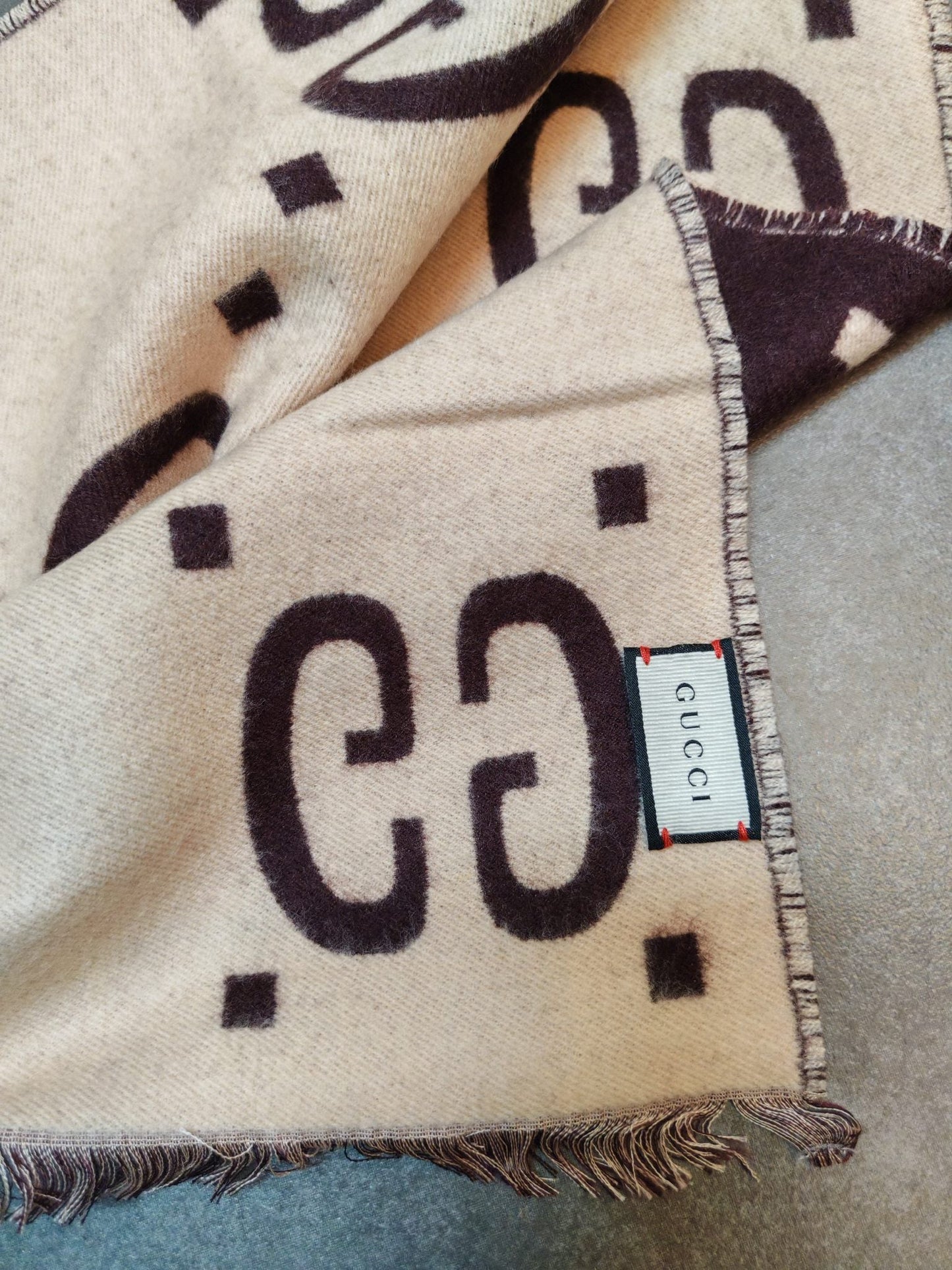 Vintage classic print scarf mysite