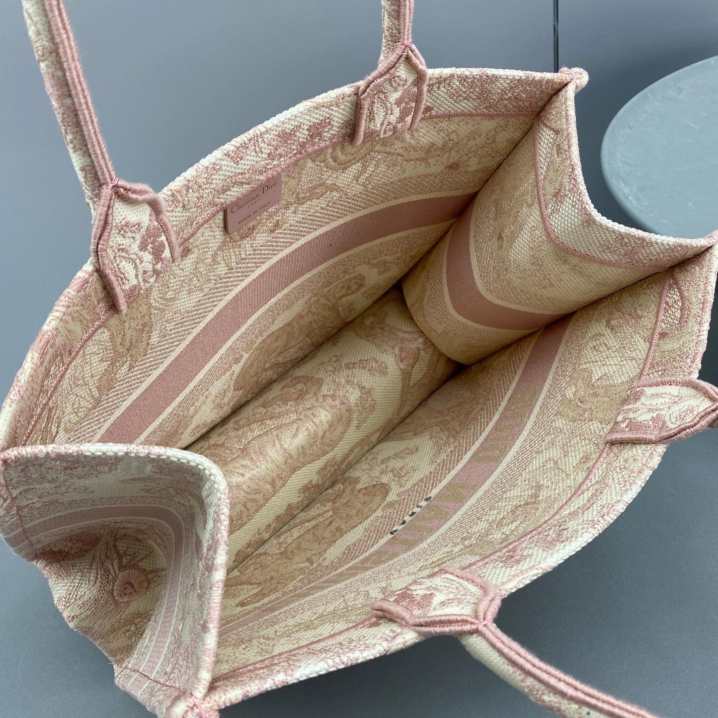 Dior Book Tote MediumPink Toile de Jouy Embroider - 36 x 27.5 x 16.5 cm mysite