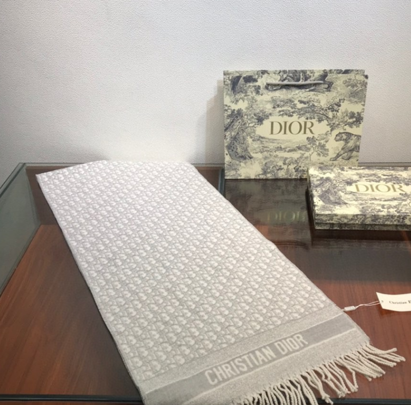 Versatile Monogram Jacquard Fringe Scarf mysite