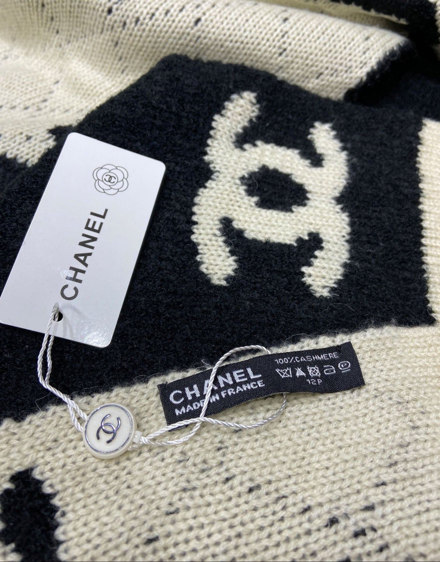 Alphanumeric pattern cashmere scarf mysite