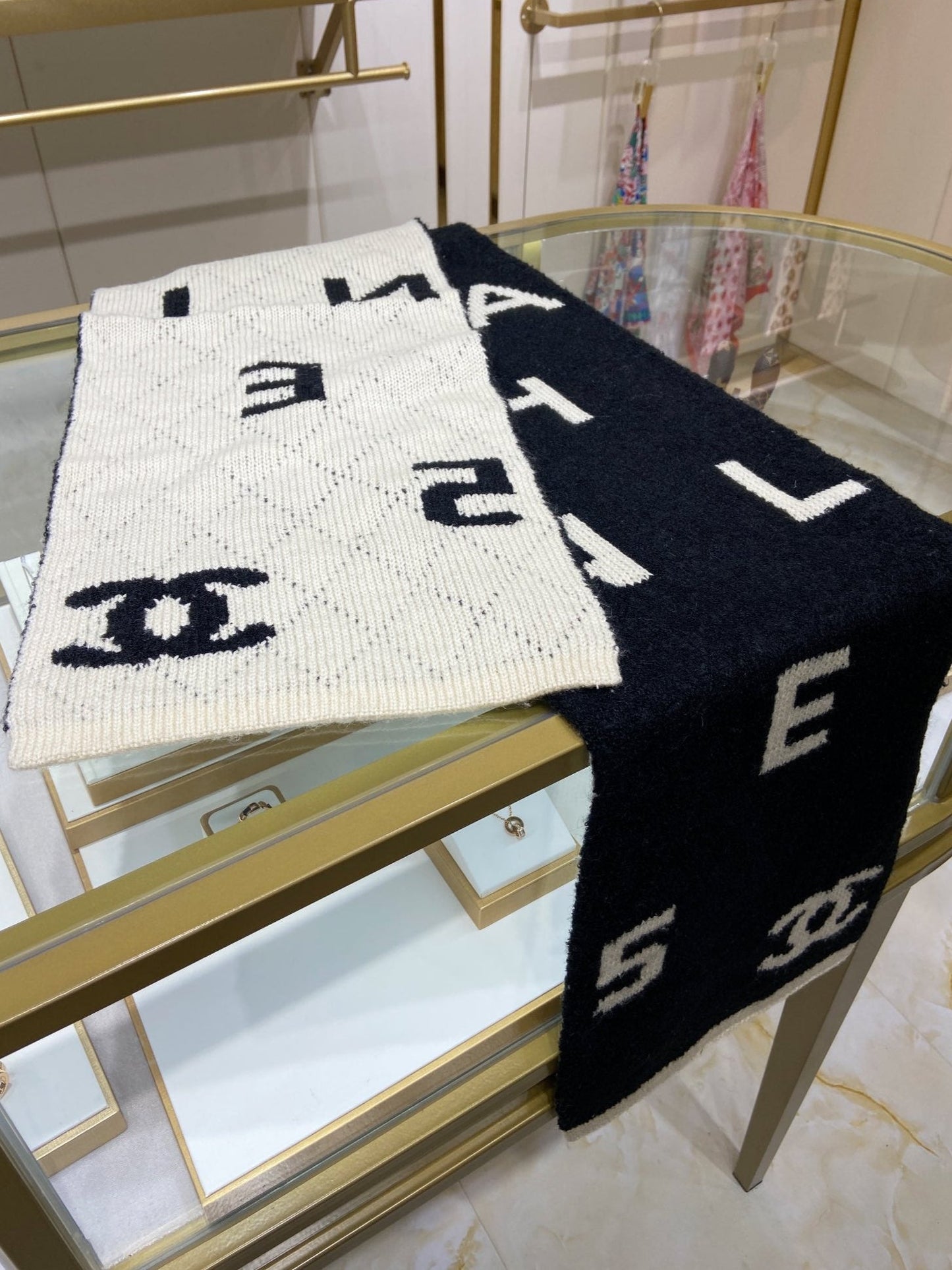 Alphanumeric pattern cashmere scarf mysite
