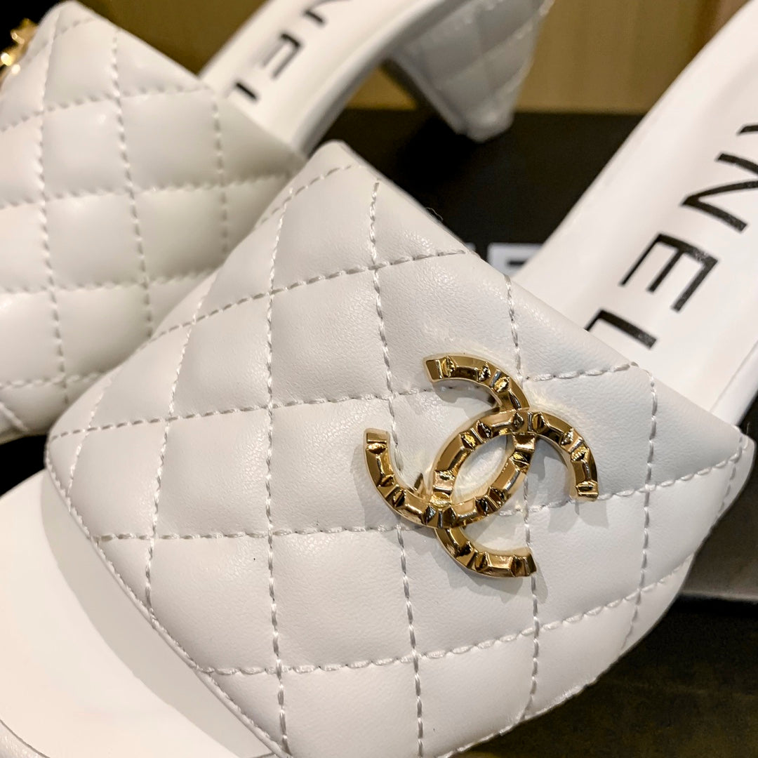 Diamond Leather Triangle Heel Slippers mysite