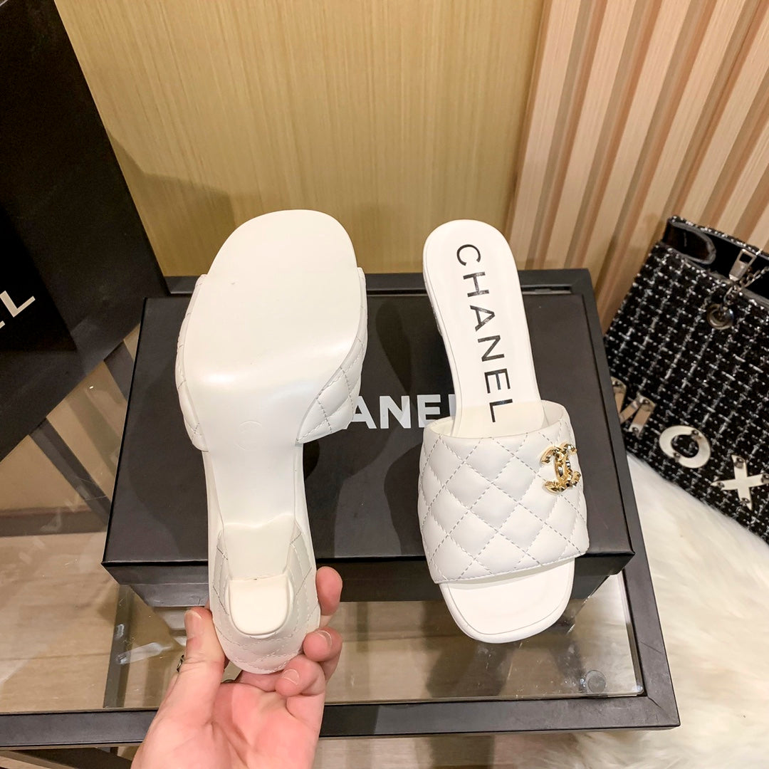 Diamond Leather Triangle Heel Slippers mysite
