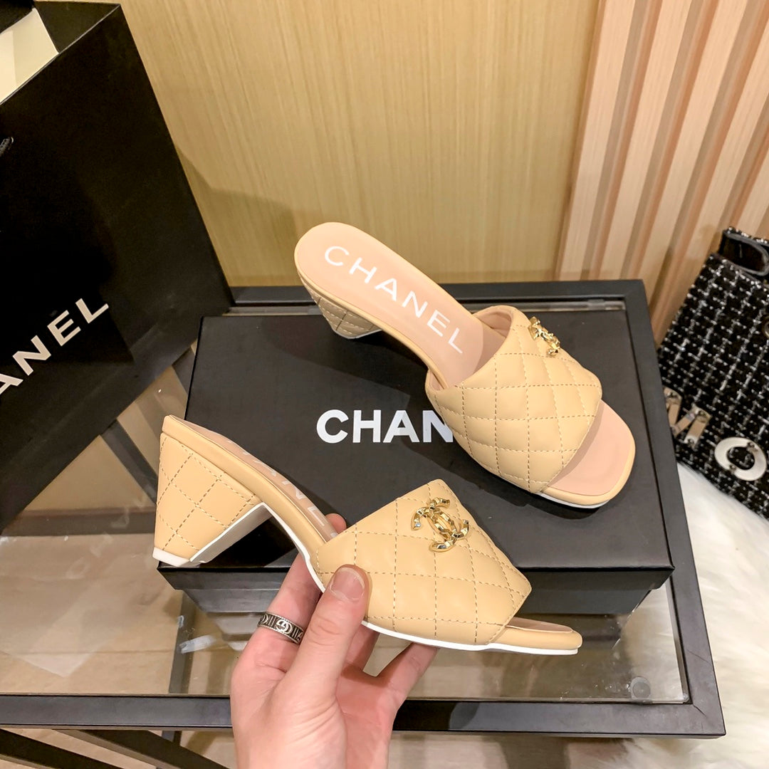 Diamond Leather Triangle Heel Slippers mysite
