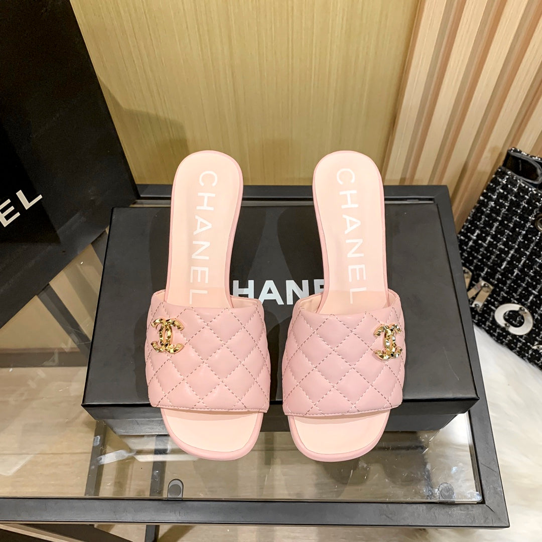 Diamond Leather Triangle Heel Slippers mysite