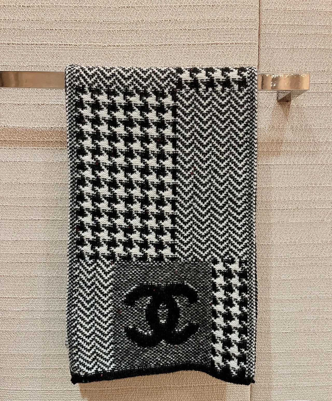 Houndstooth cashmere scarf mysite