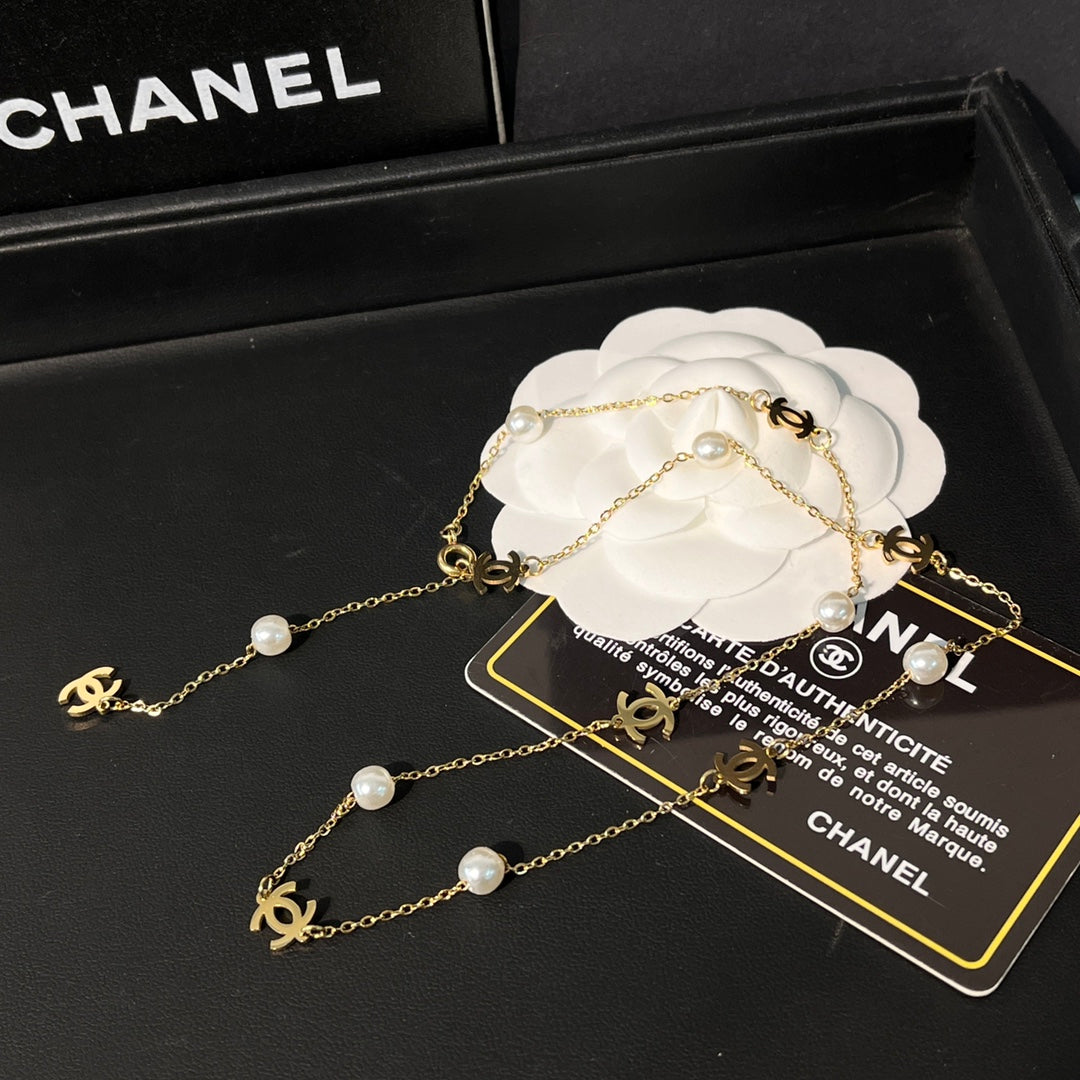 Simple pearl necklace mysite