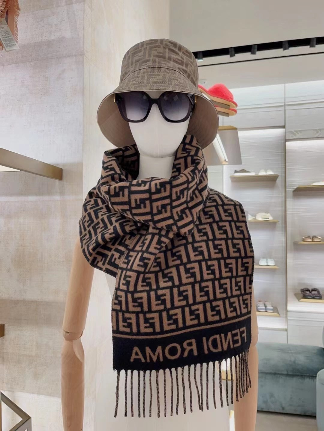 Embossed 100% cashmere scarf mysite