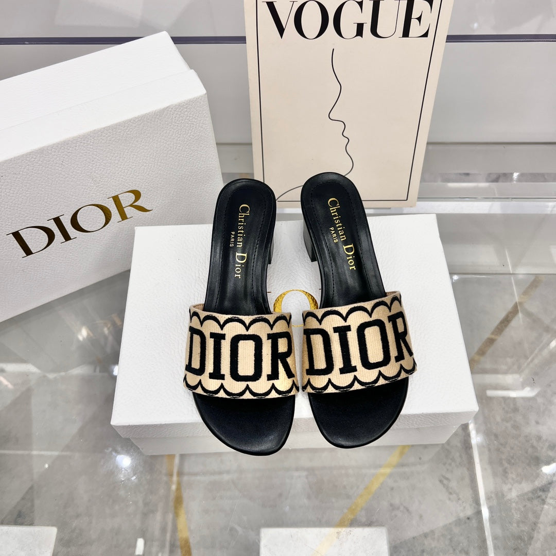 Straw Embroidery Heeled Sandals mysite