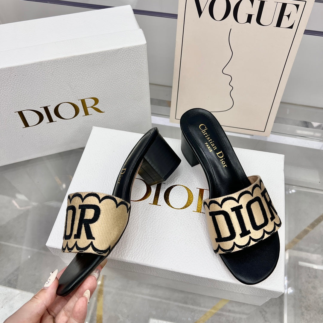 Straw Embroidery Heeled Sandals mysite