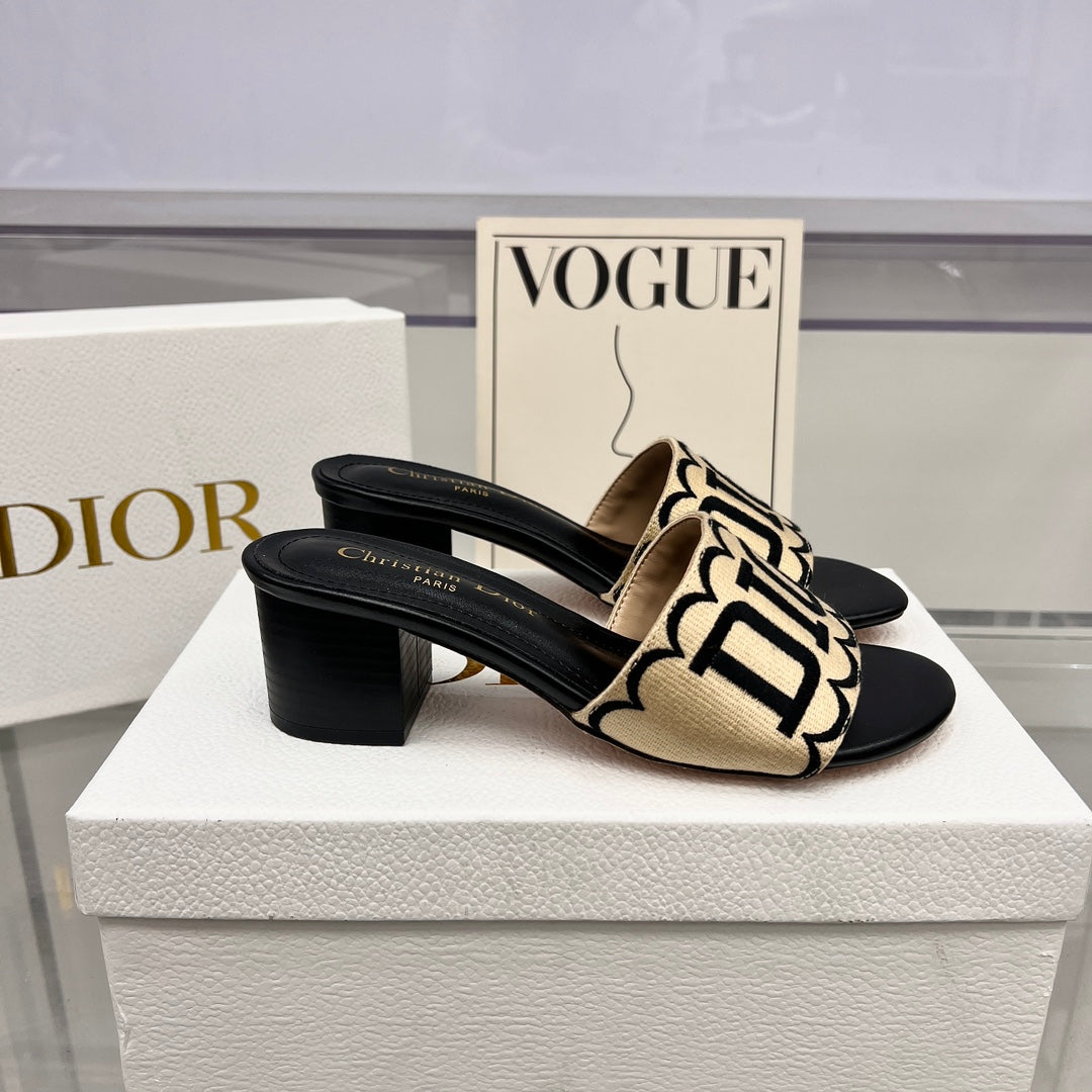 Straw Embroidery Heeled Sandals mysite
