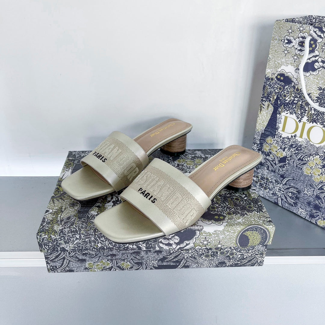 Letters Embroidery Dway Heeled mysite