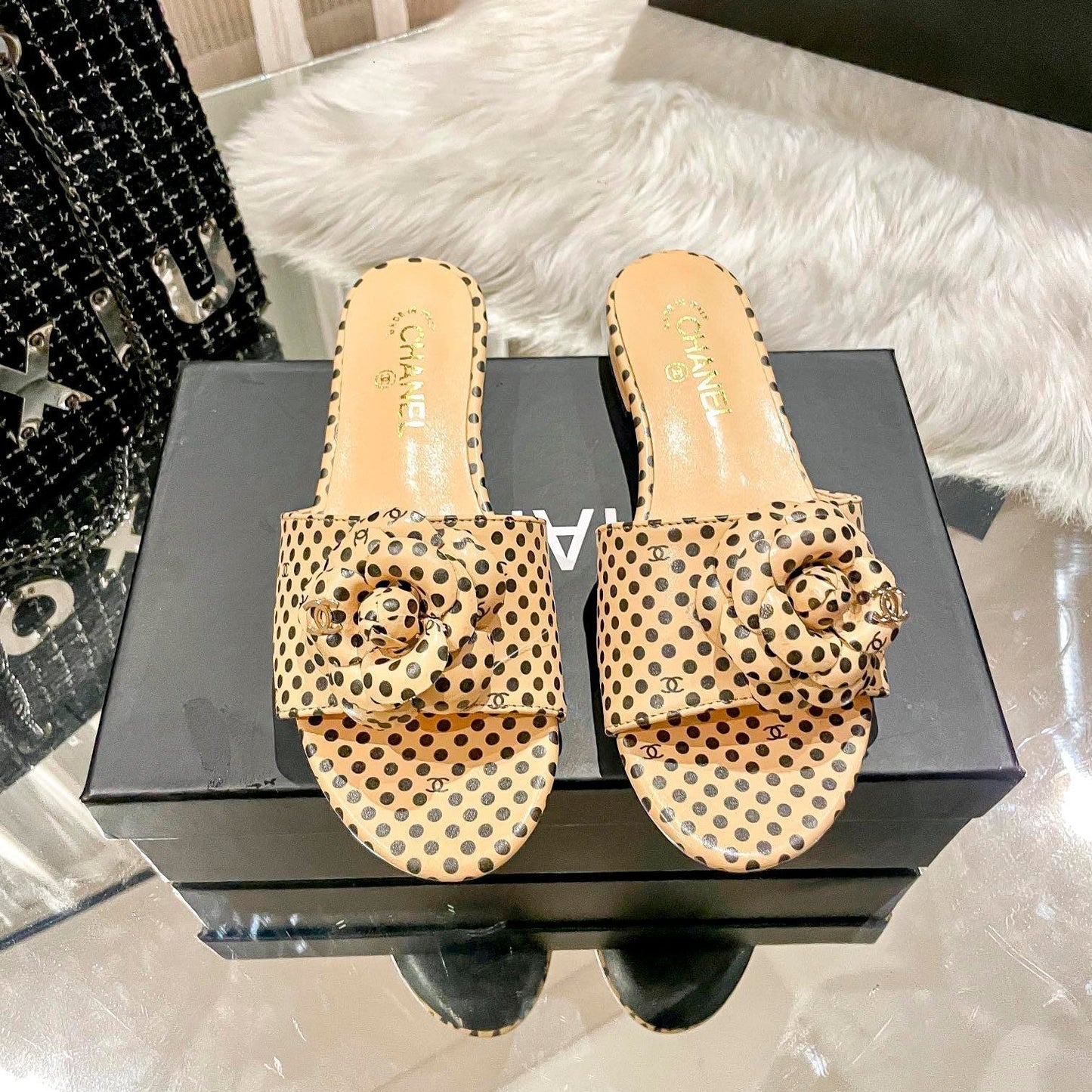 Retro Polka Dot Flat Slippers mysite