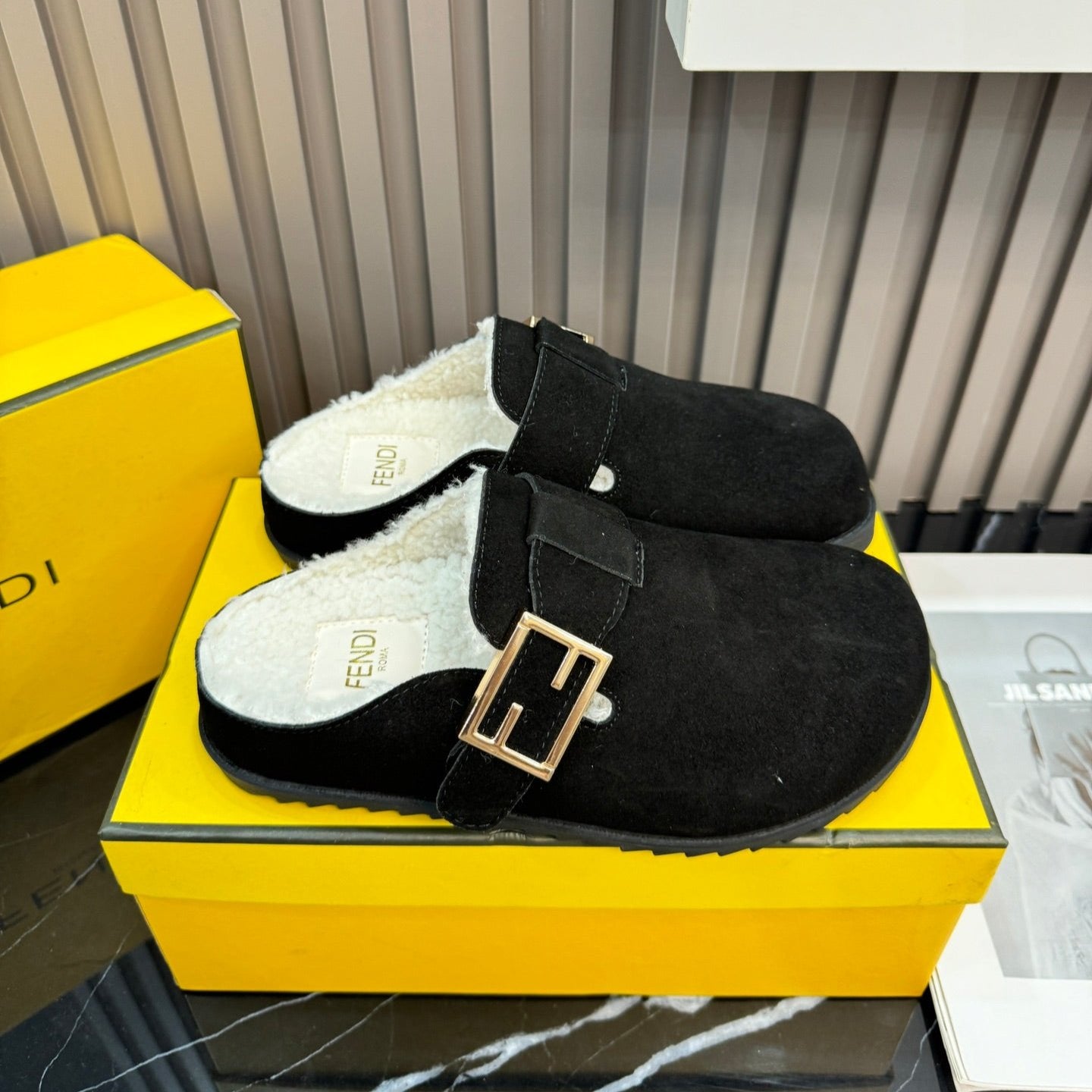 Suede Fur Slippers mysite